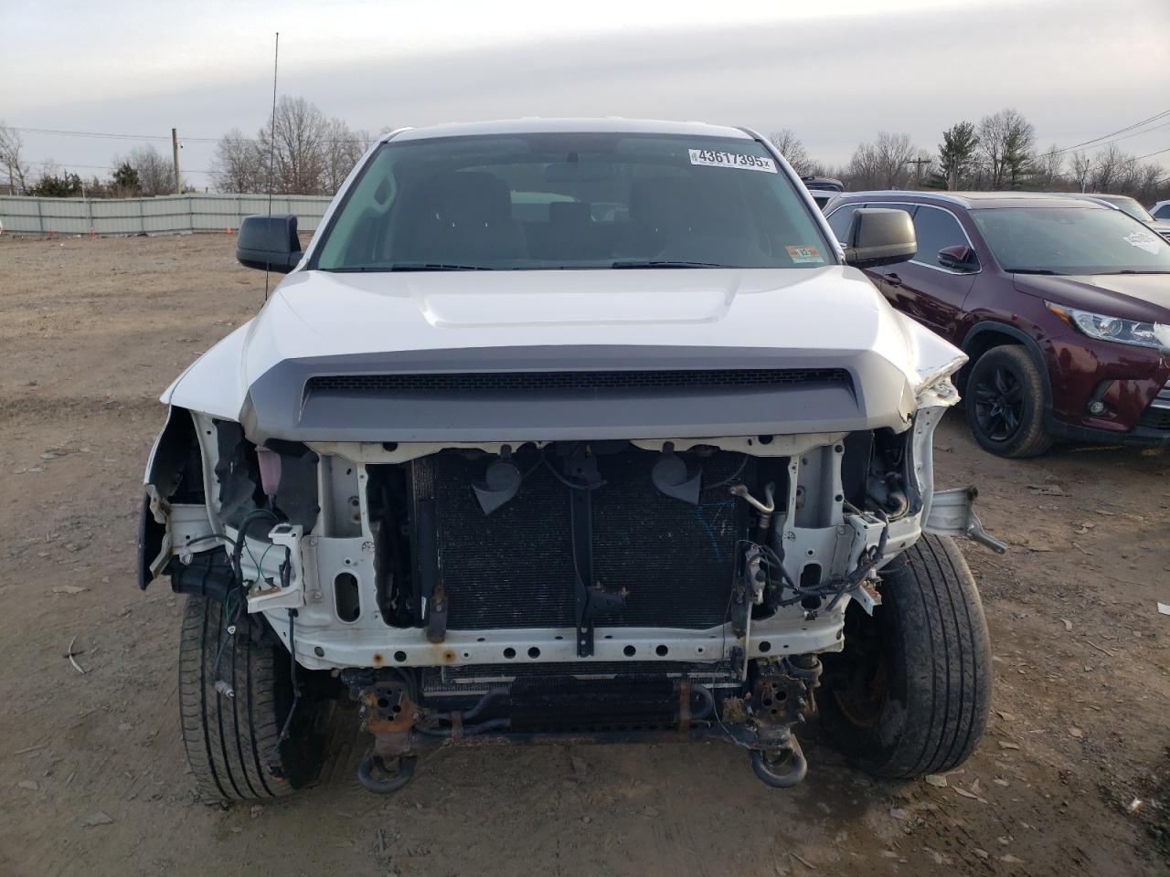 2014 Toyota Tundra - Image 5
