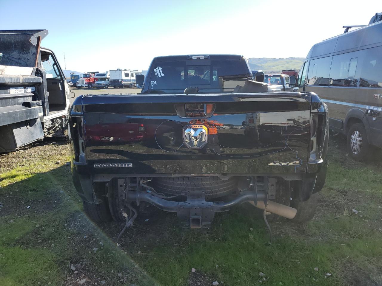 2022 RAM 3500 - Image 6