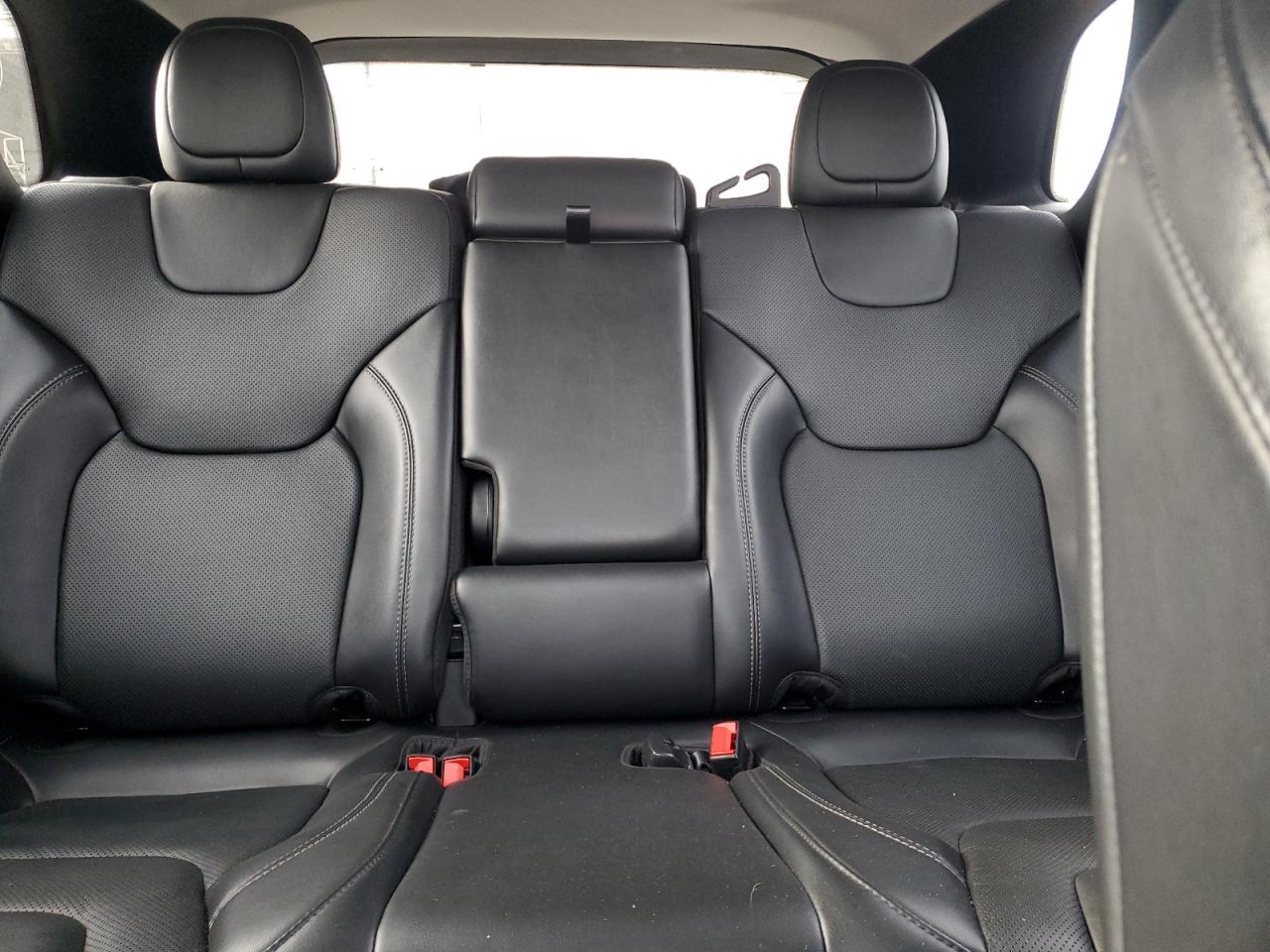 2020 Jeep Grand Cherokee - Image 10
