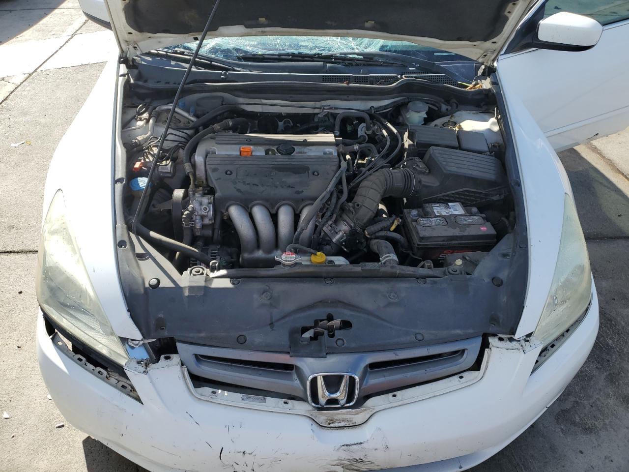 2004 Honda Accord - Image 11