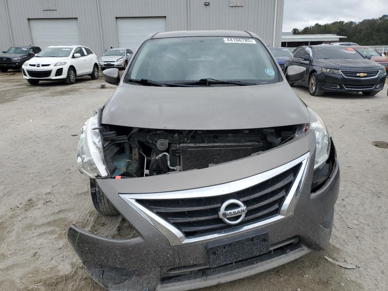 2017 Nissan Versa - Image 5