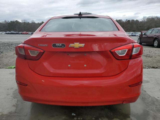  CHEVROLET CRUZE 2018 Czerwony