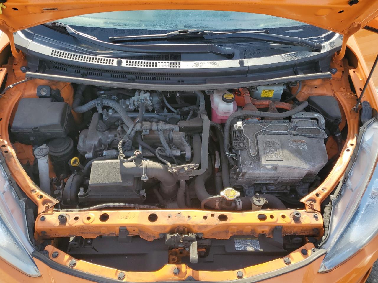 2015 Toyota Prius - Image 12