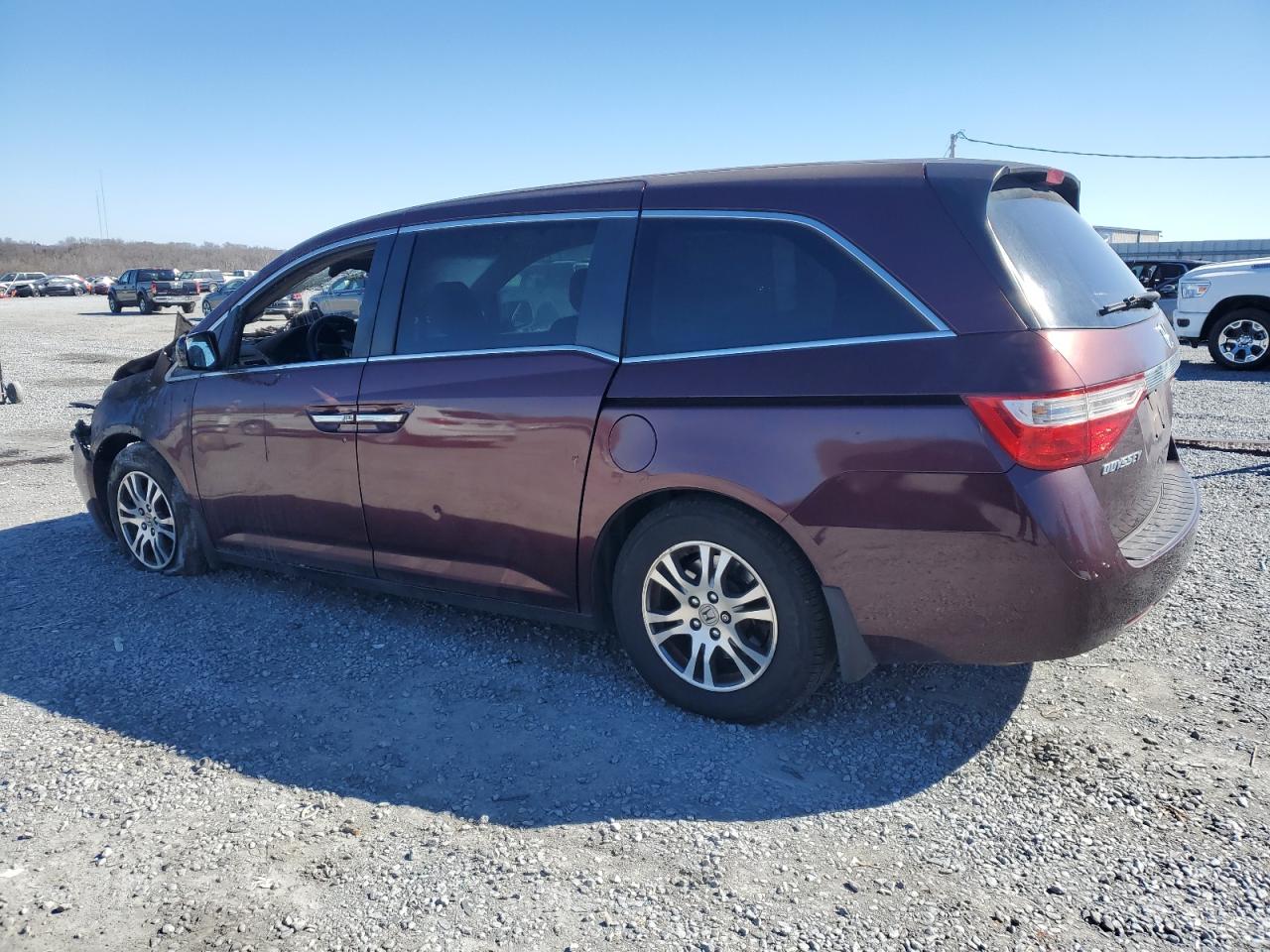 2012 Honda Odyssey - Image 2