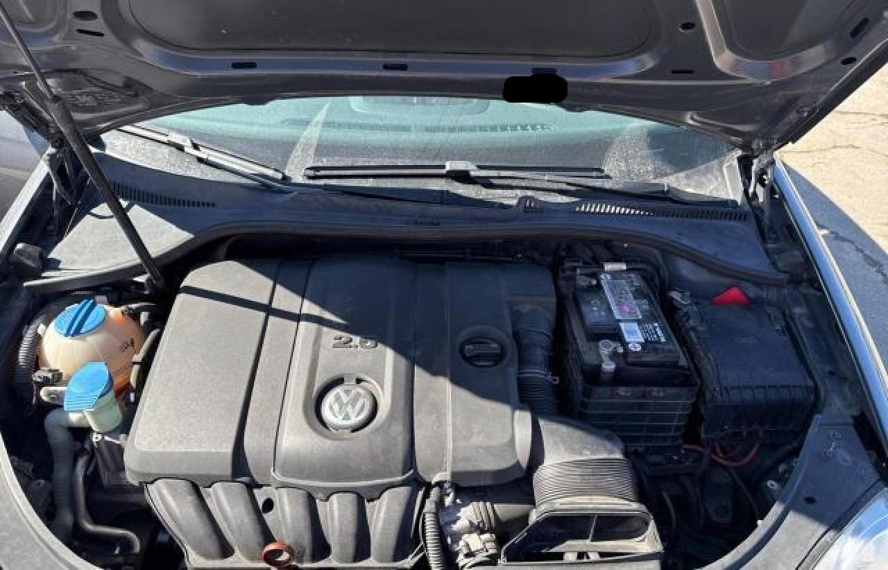 2010 Volkswagen Jetta - Image 7