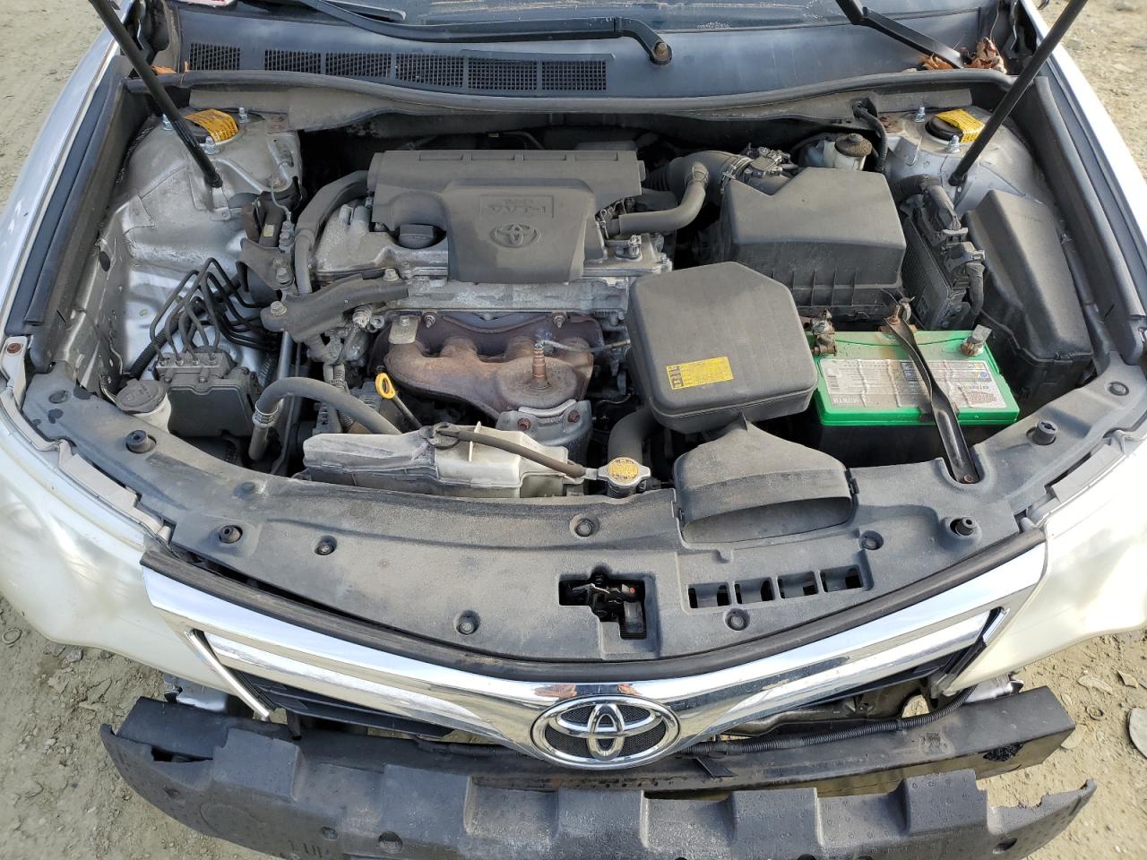 2012 Toyota Camry - Image 12