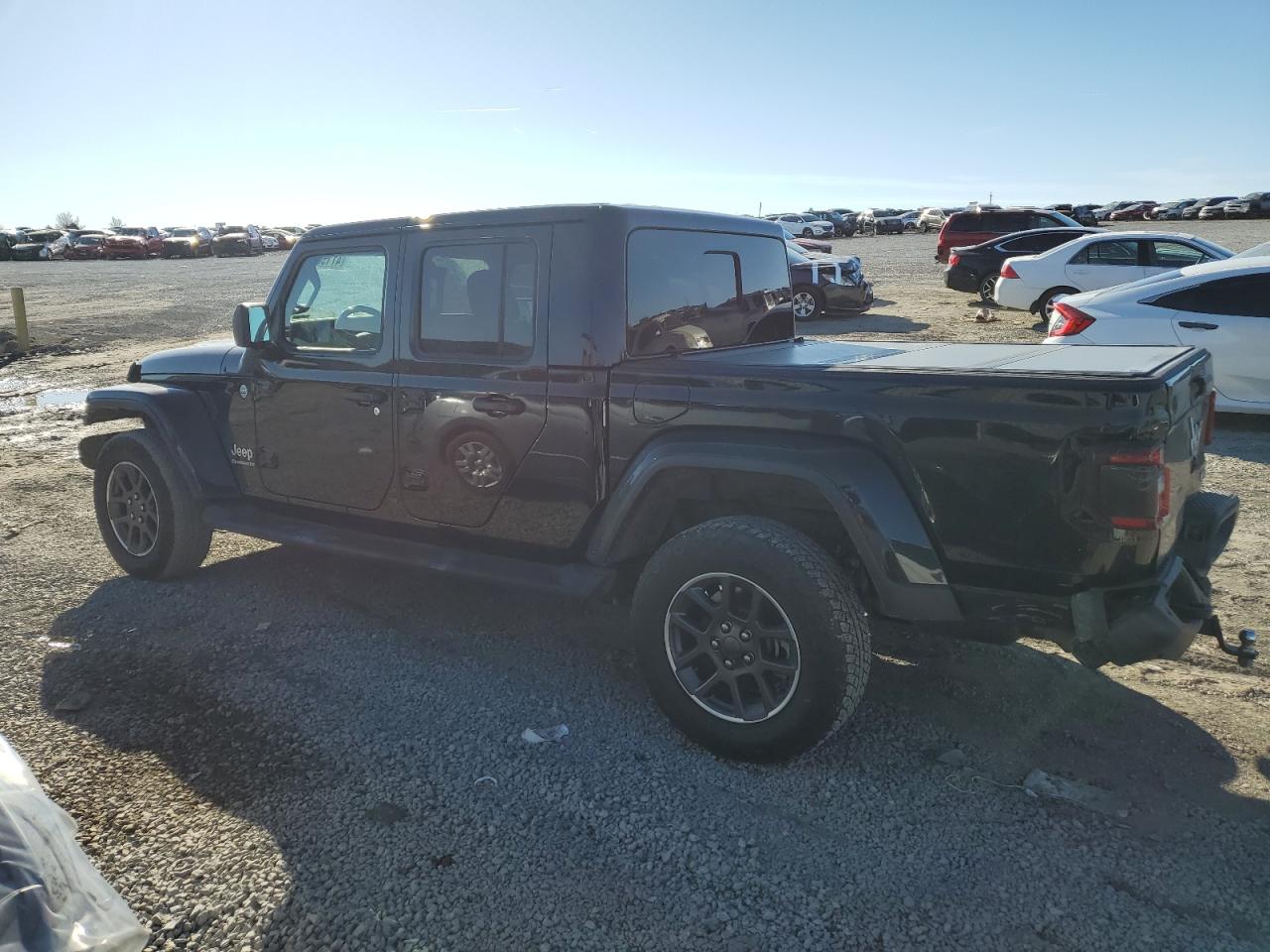 2020 Jeep Gladiator - Image 2