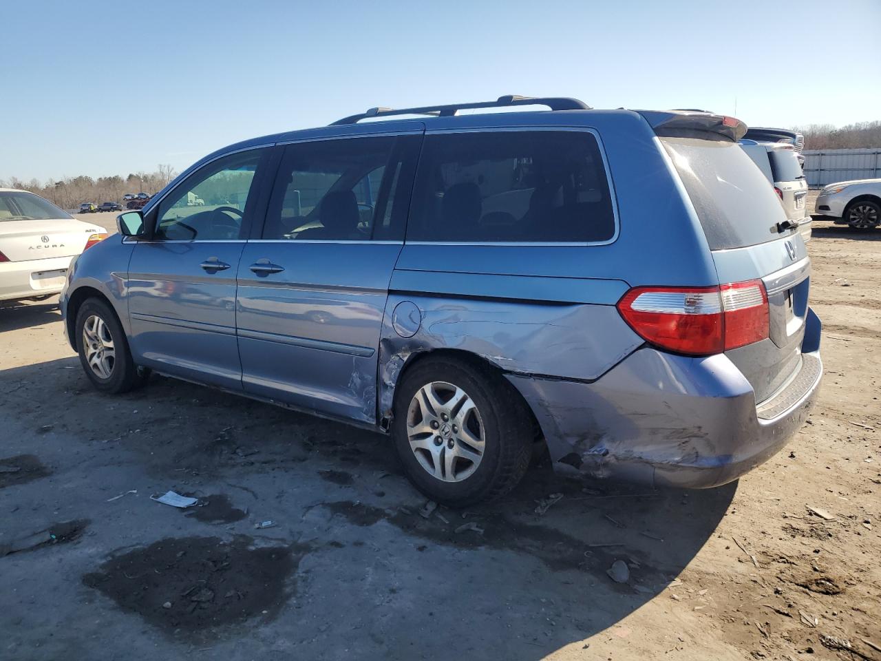 2005 Honda Odyssey - Image 2