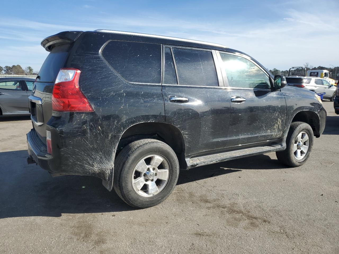 2011 Lexus GX - Image 3