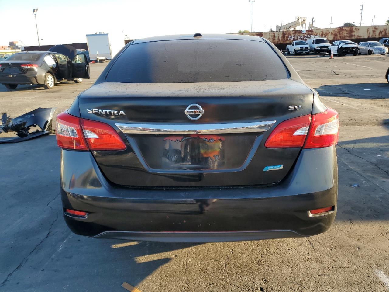2018 Nissan Sentra - Image 6