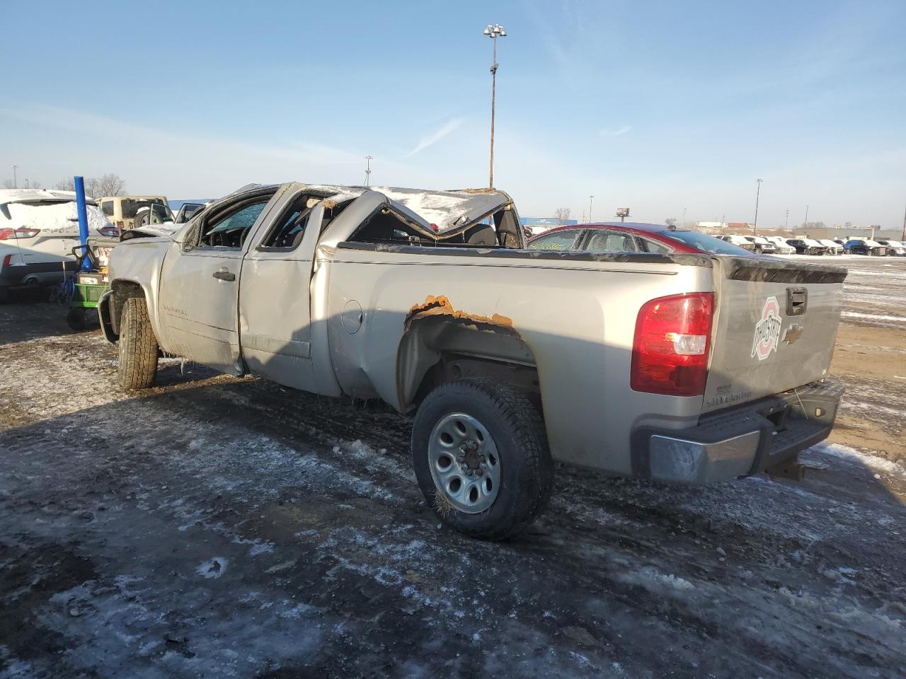 2007 Chevrolet Silverado - Image 2