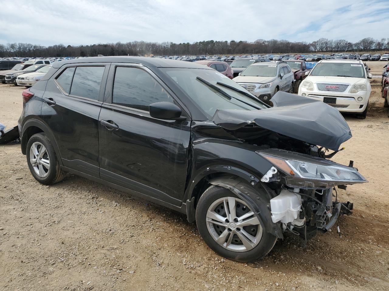 2024 Nissan Kicks - Image 4