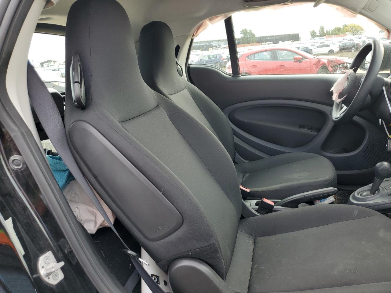 2016 Smart Fortwo - Image 11