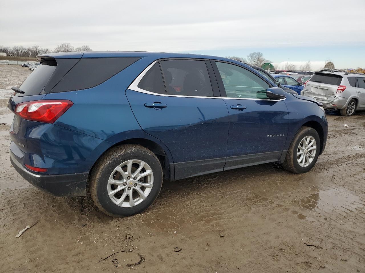 2019 Chevrolet Equinox - Image 3