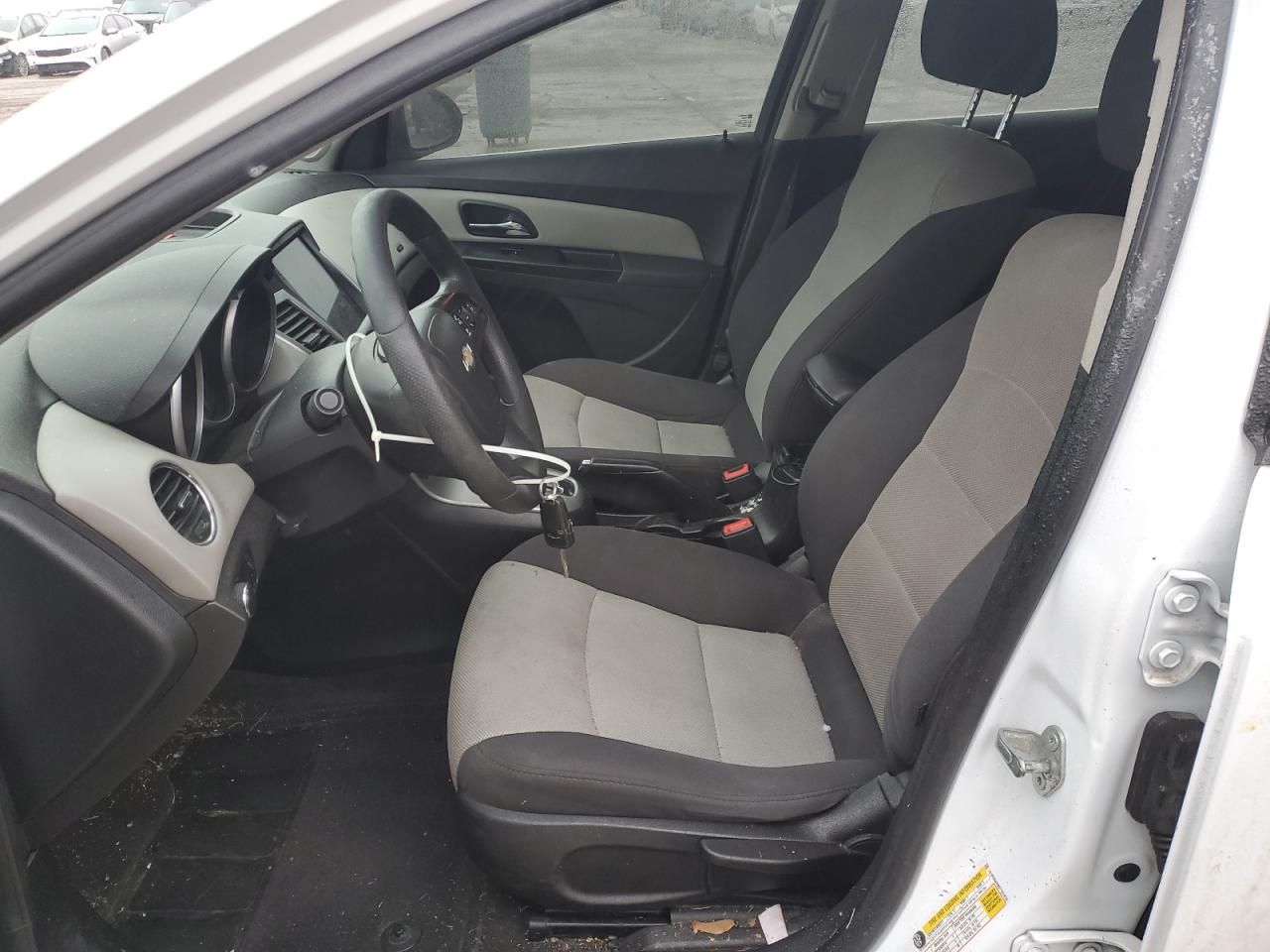 2013 Chevrolet Cruze - Image 7