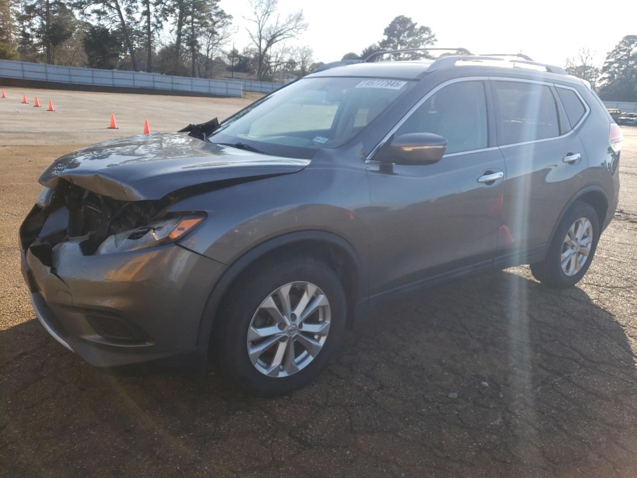 2015 Nissan Rogue - Image 1