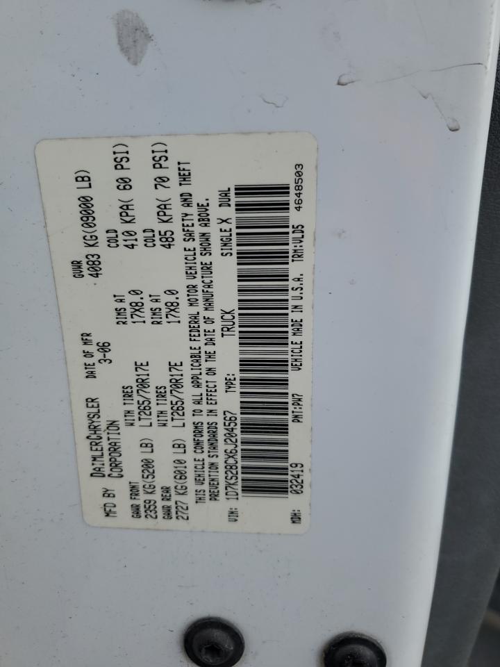 2006 Dodge RAM - Image 12