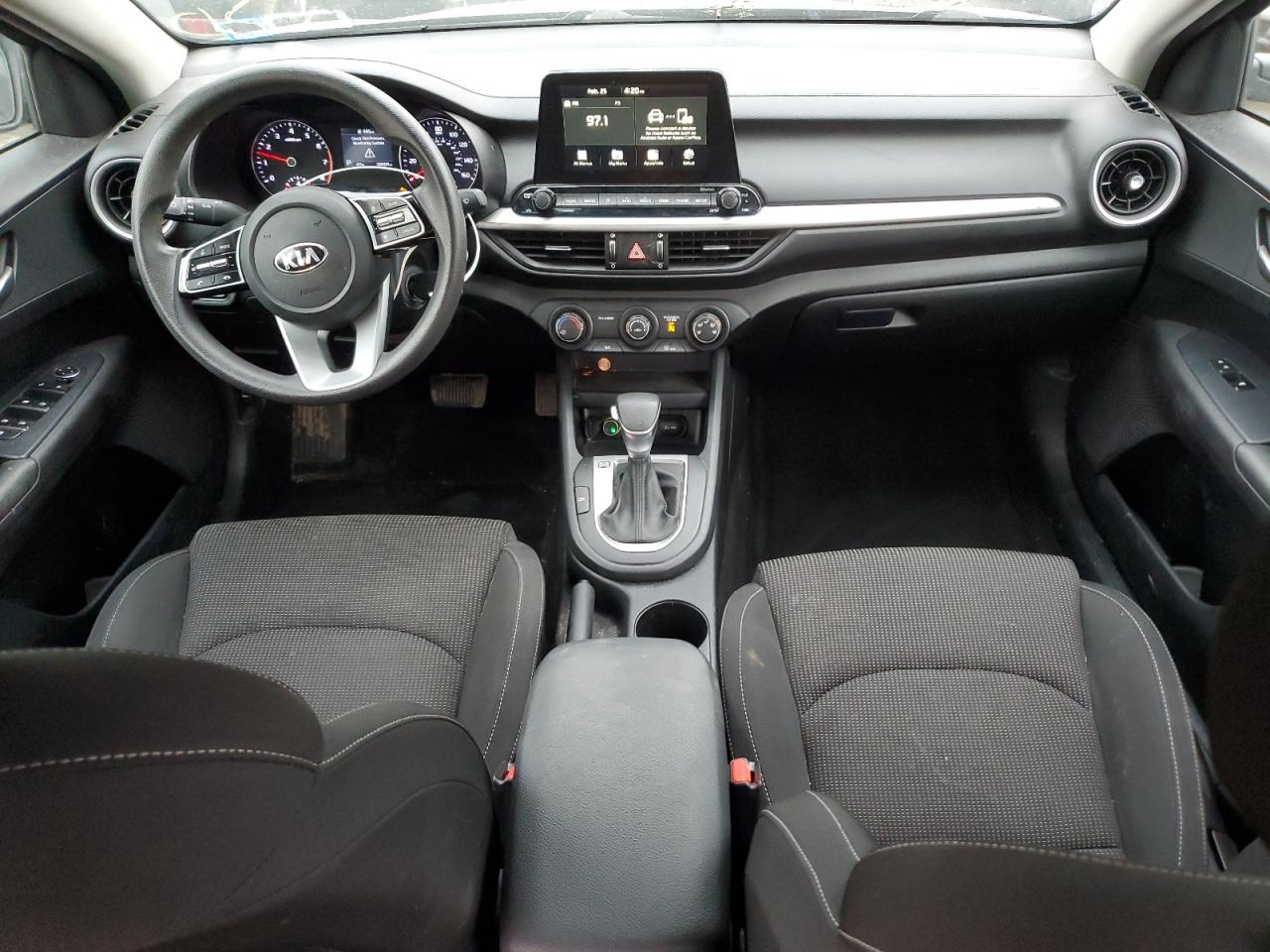 2020 Kia Forte - Image 8