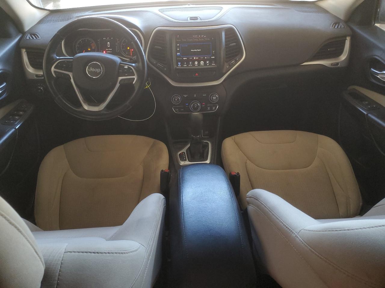 2016 Jeep Grand Cherokee - Image 8
