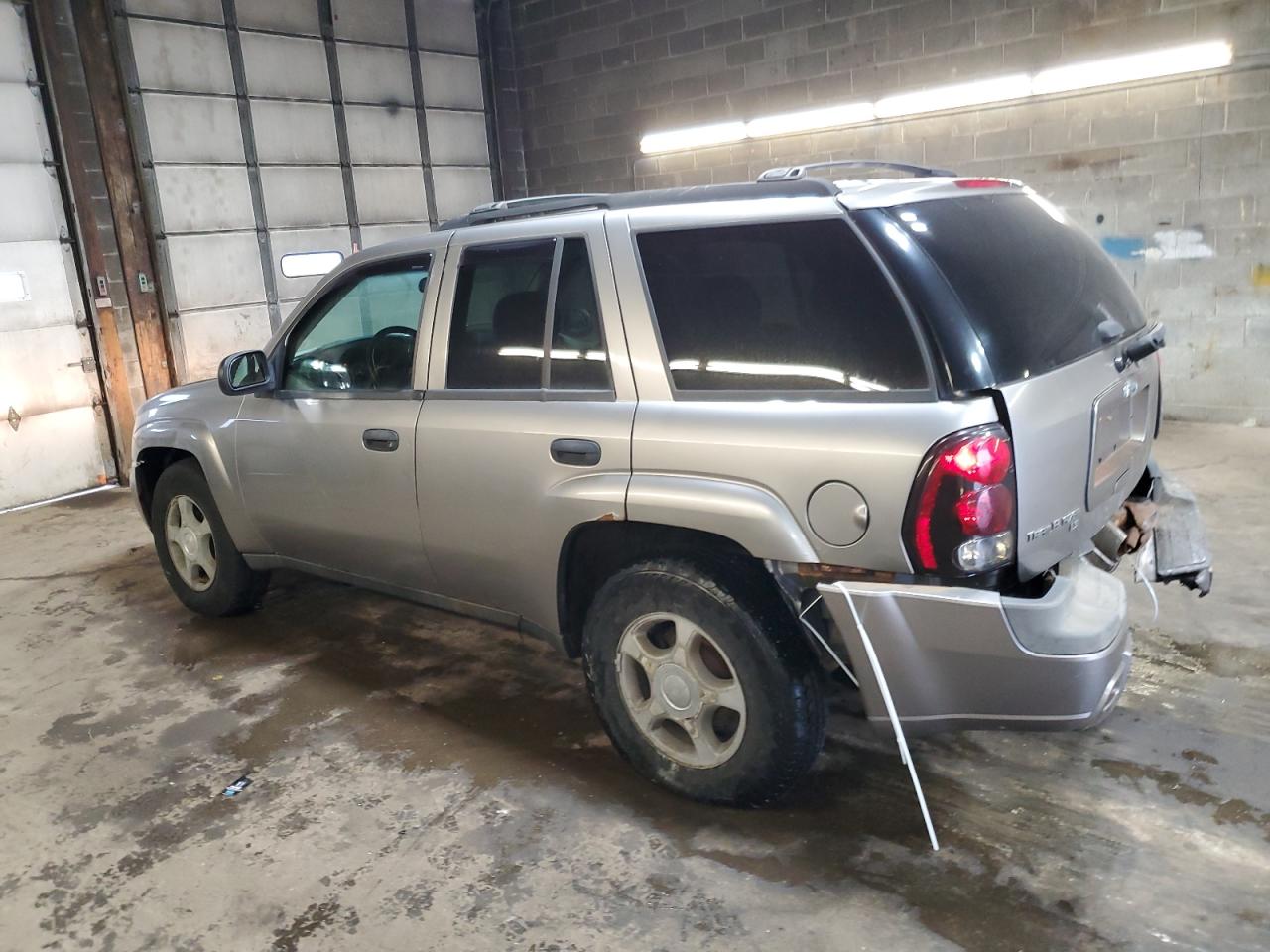 2007 Chevrolet TrailBlazer - Image 2