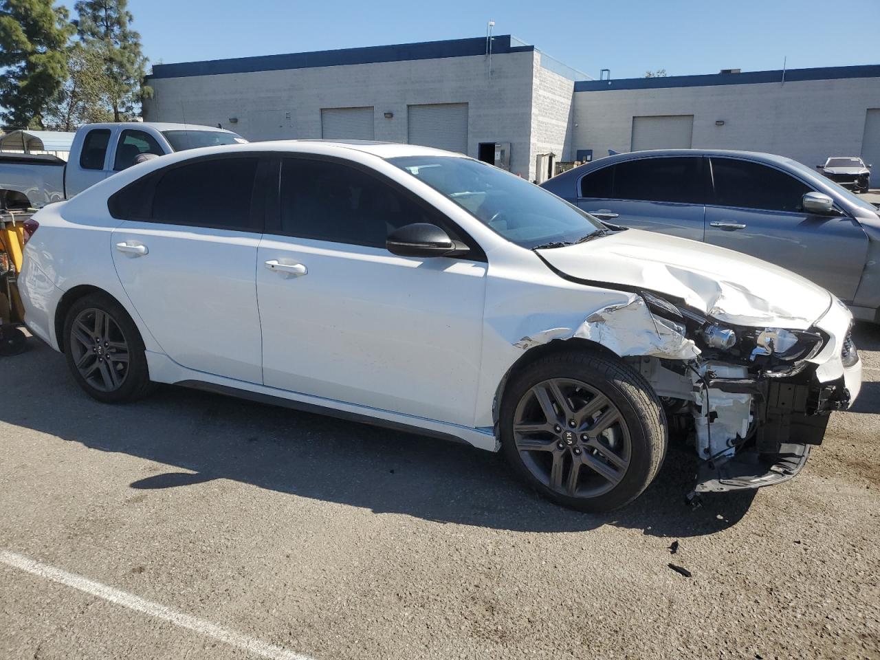 2021 Kia Forte - Image 4