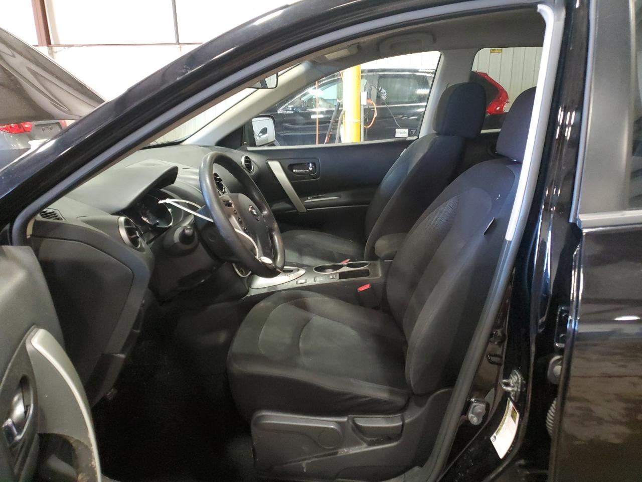 2015 Nissan Rogue - Image 7