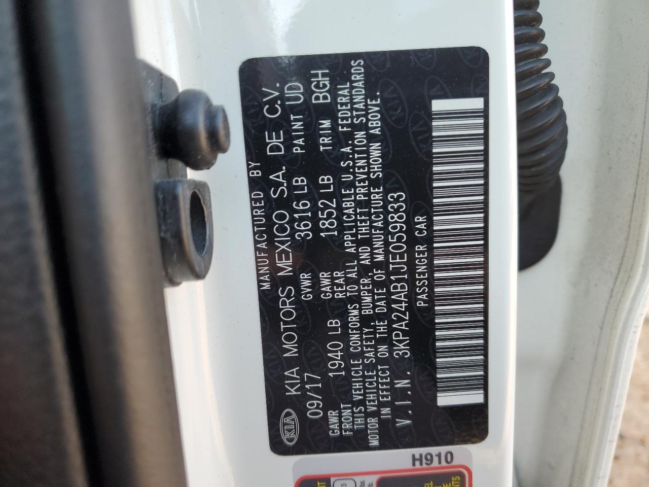 2018 Kia Rio - Image 13