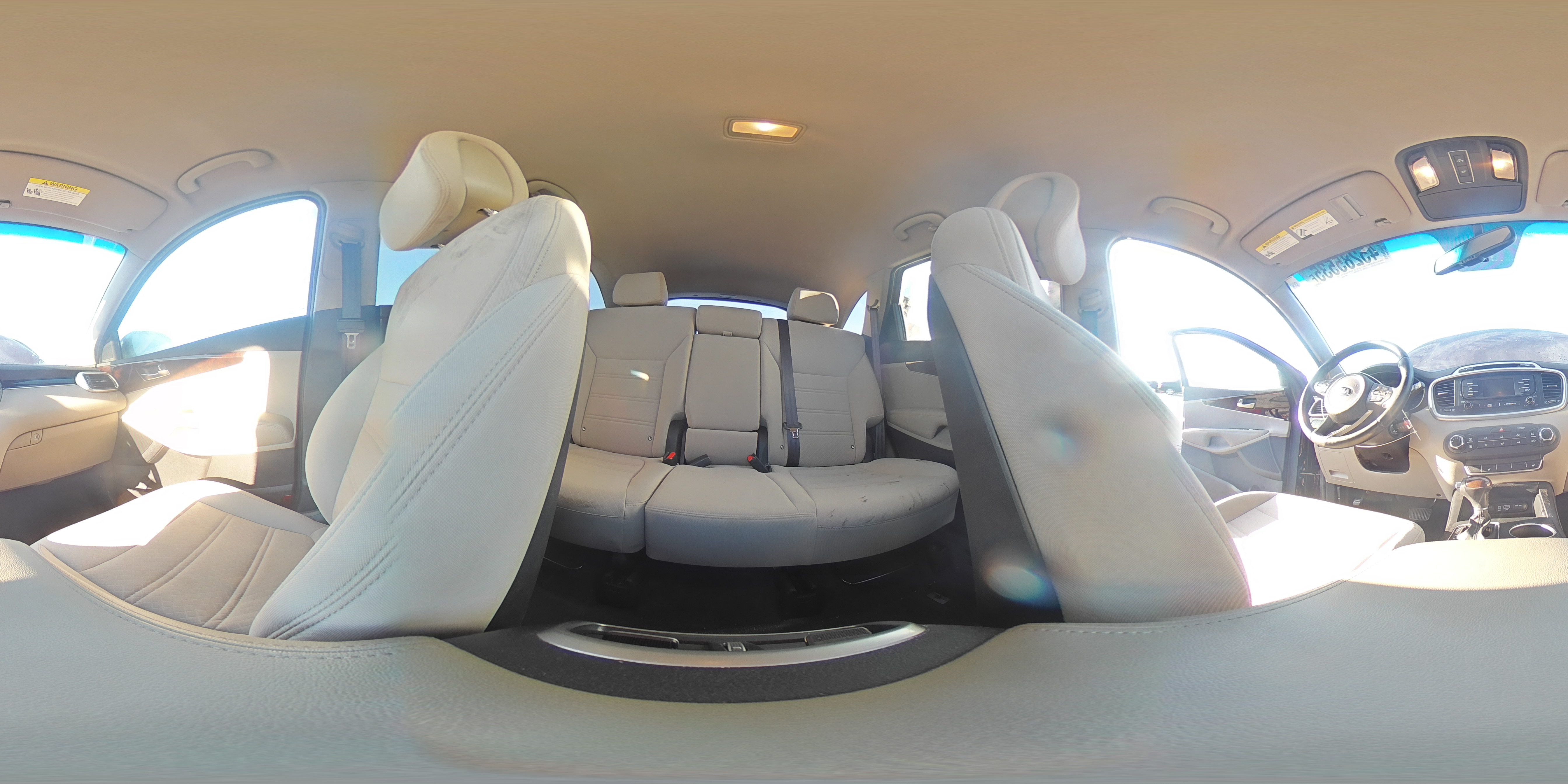 2016 Kia Sorento - Image 13