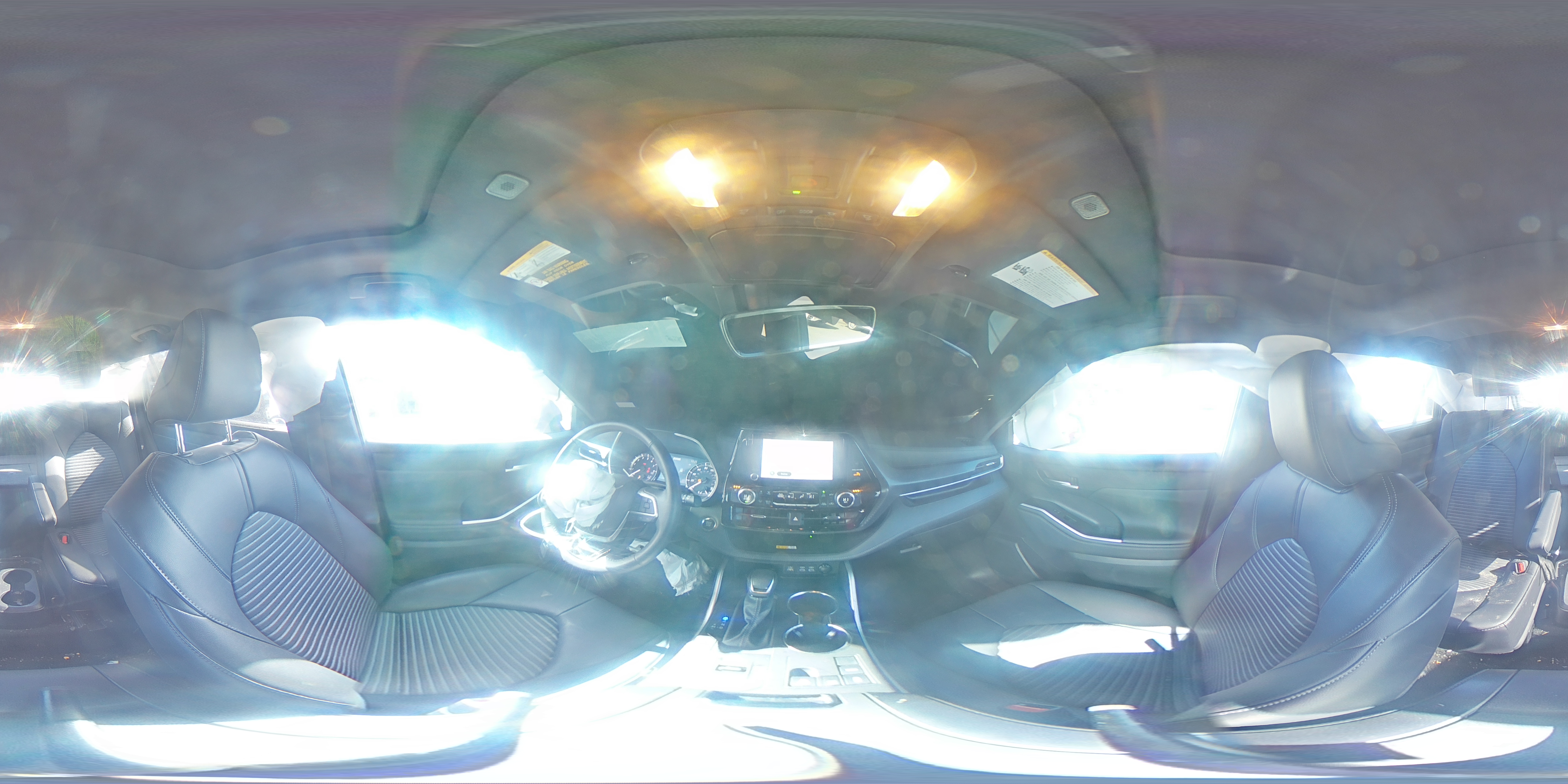 2024 Toyota Highlander - Image 14