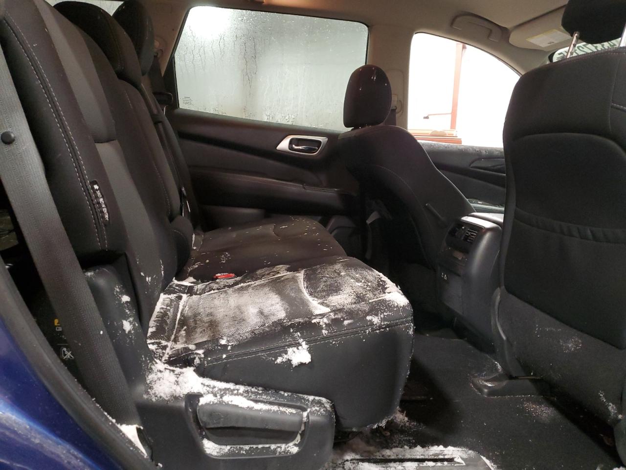 2020 Nissan Pathfinder - Image 11