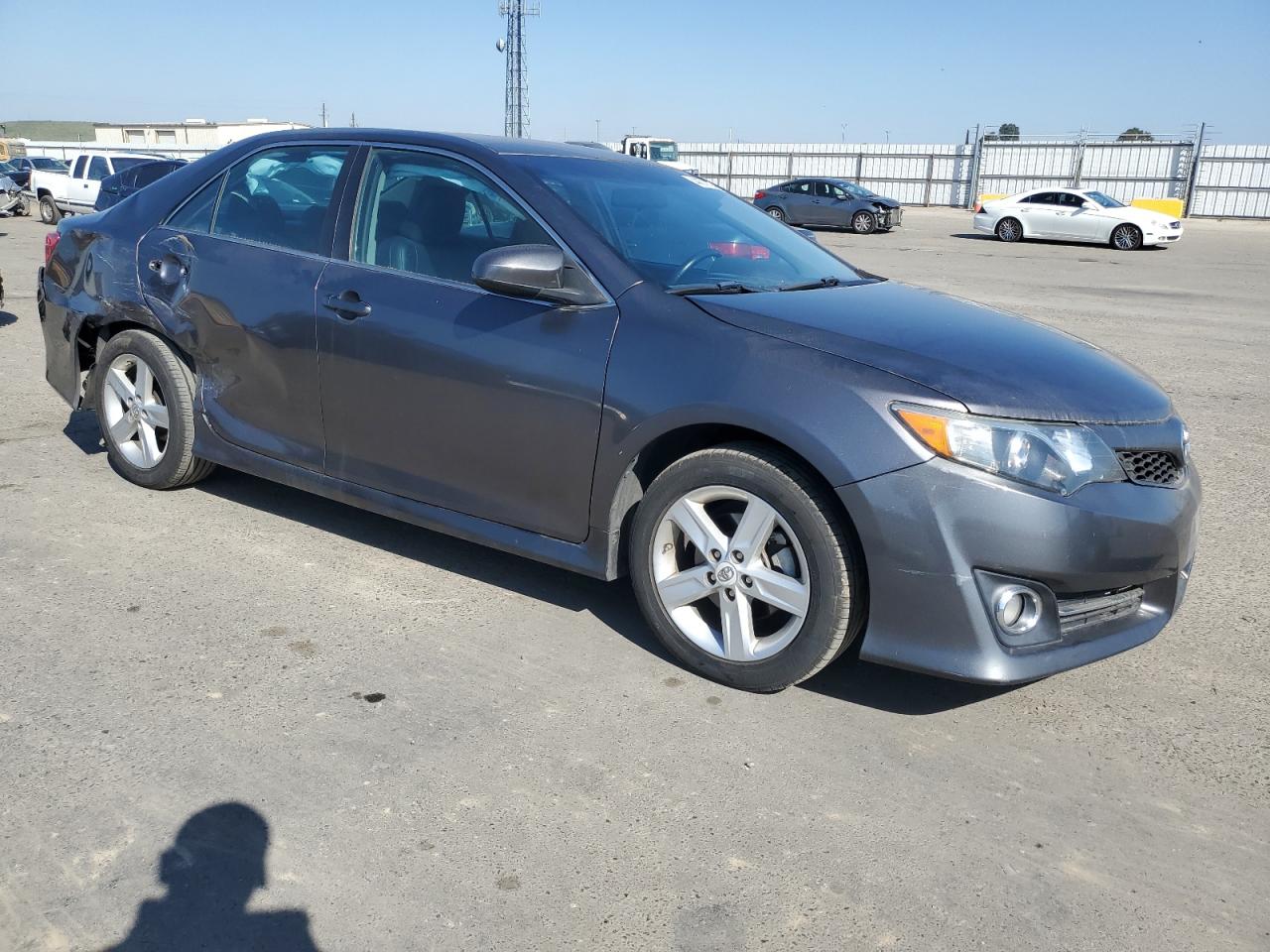 2014 Toyota Camry - Image 4