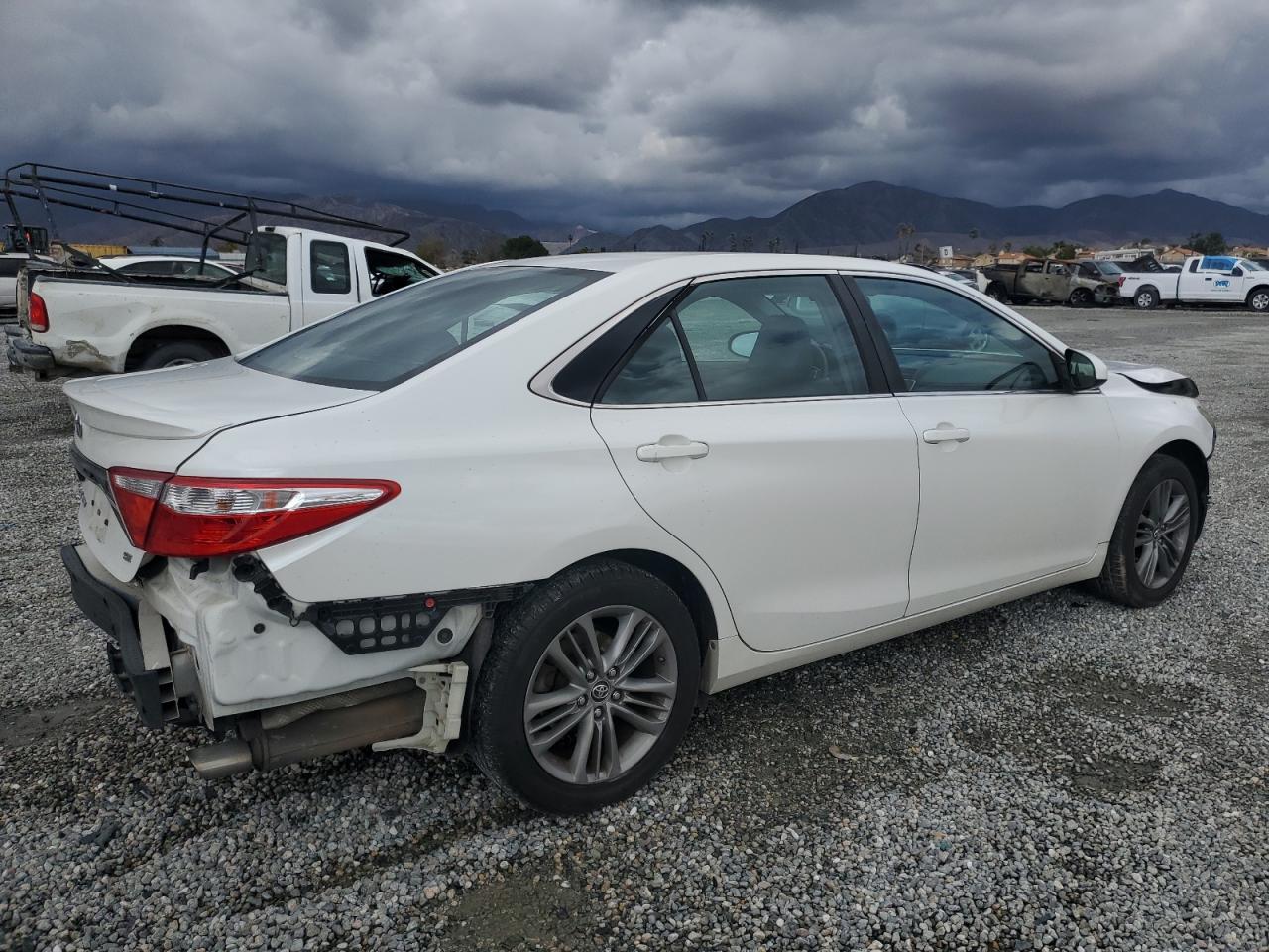 2016 Toyota Camry - Image 3