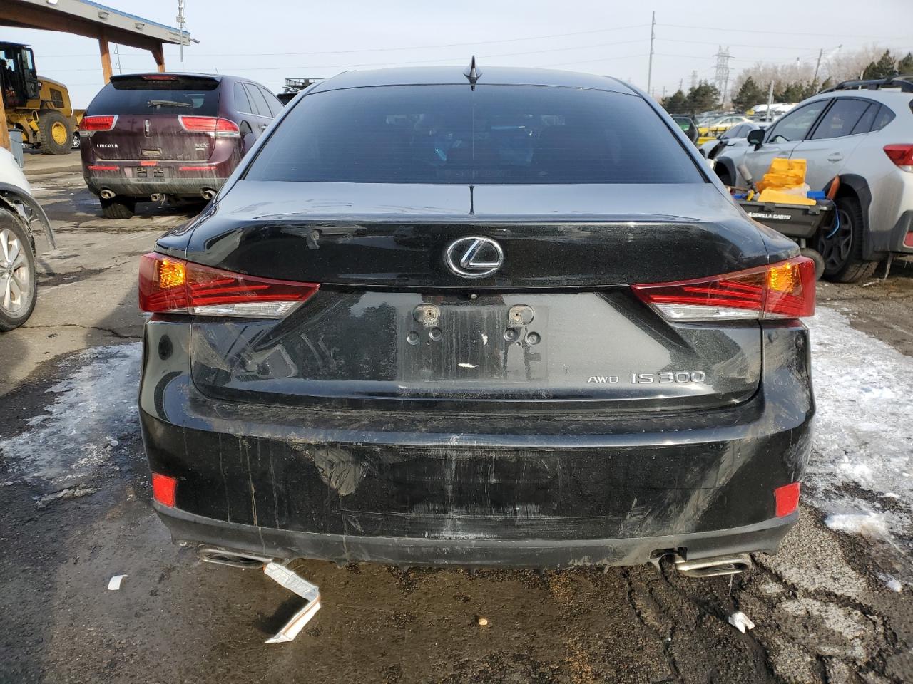 2017 Lexus IS - Image 6