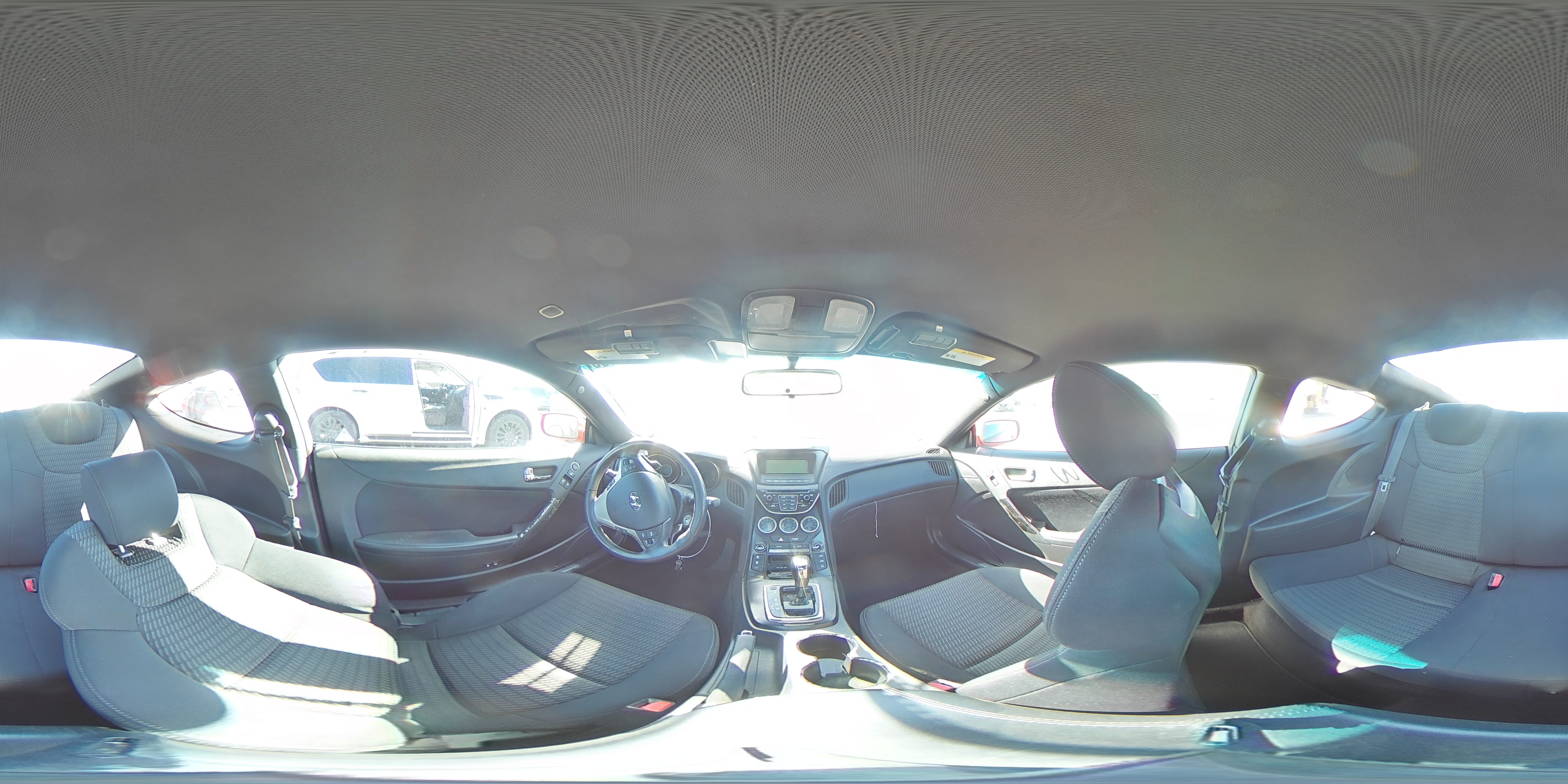 2013 Hyundai Genesis - Image 14