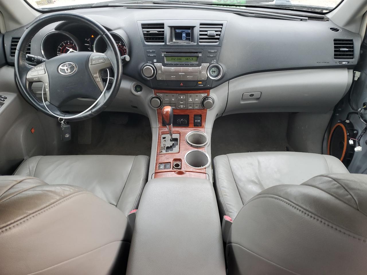 2009 Toyota Highlander - Image 8