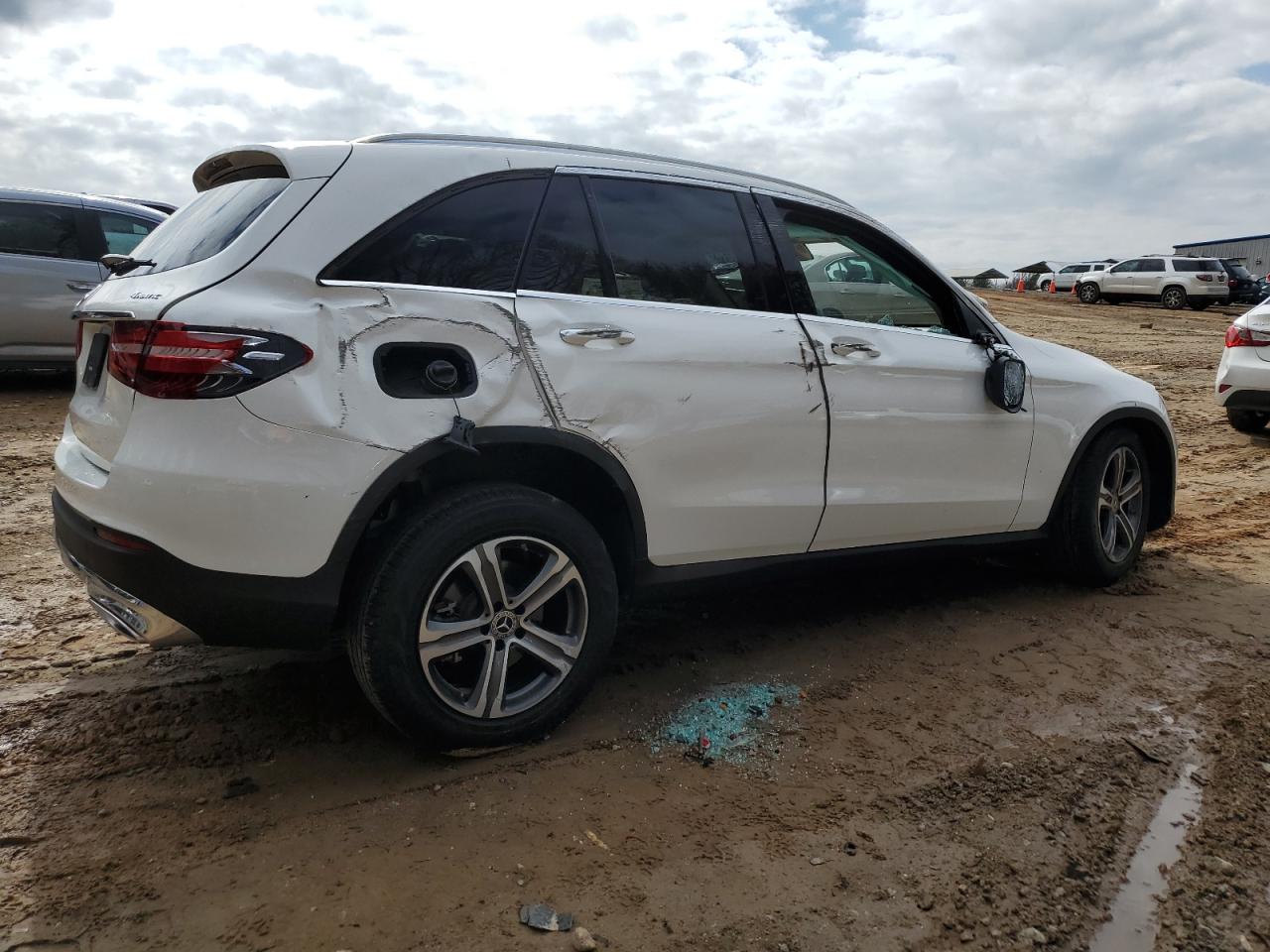 2019 Mercedes-Benz GLC - Image 3