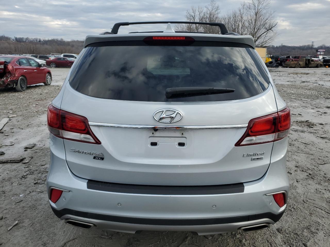 2019 Hyundai Santa Fe - Image 6