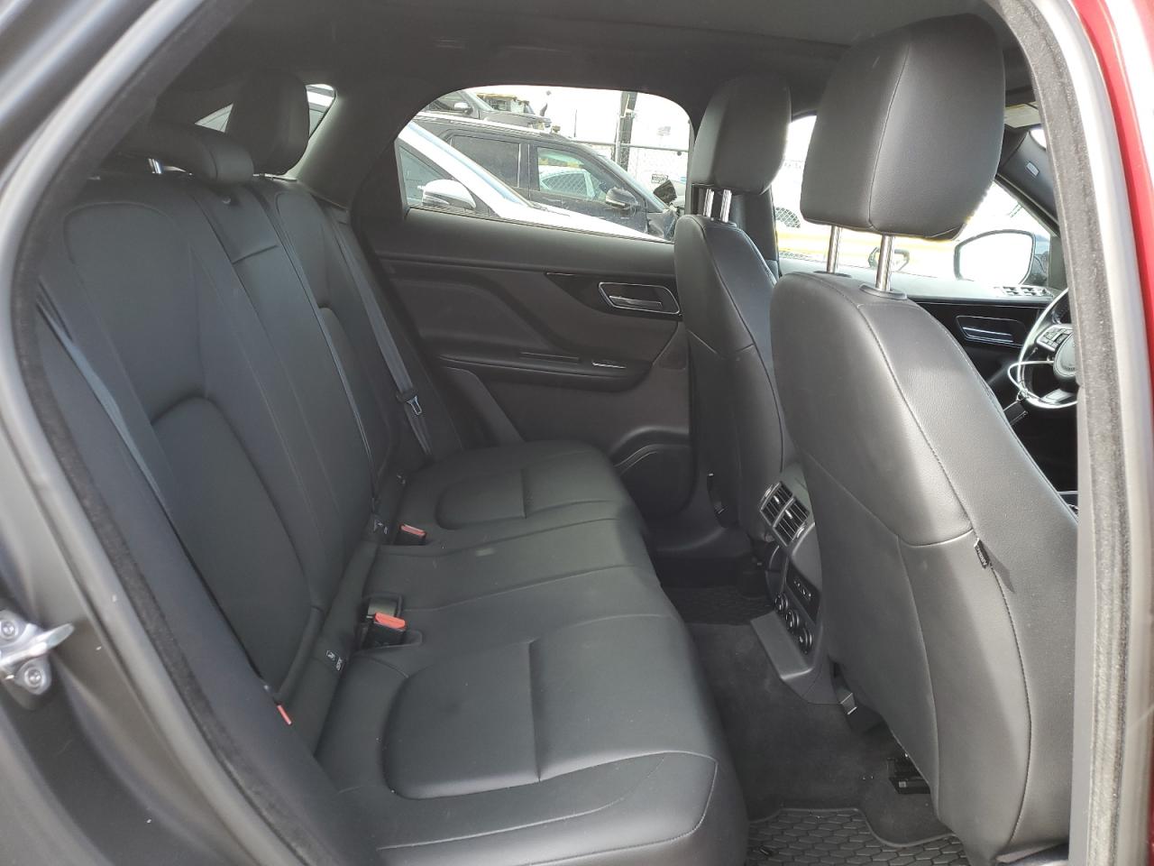 2017 Jaguar F-Pace - Image 10