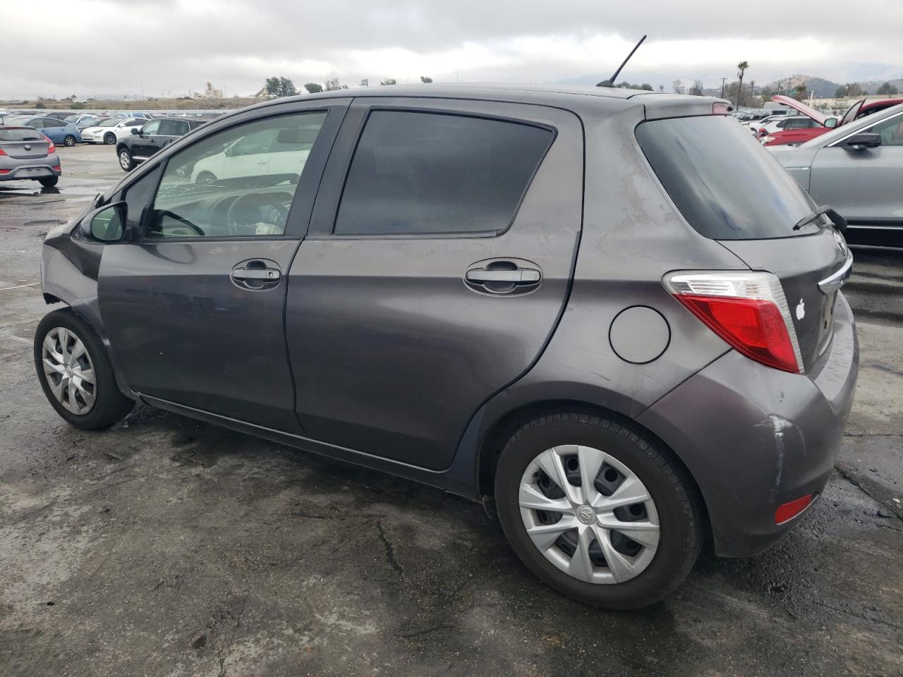 2012 Toyota Yaris - Image 2