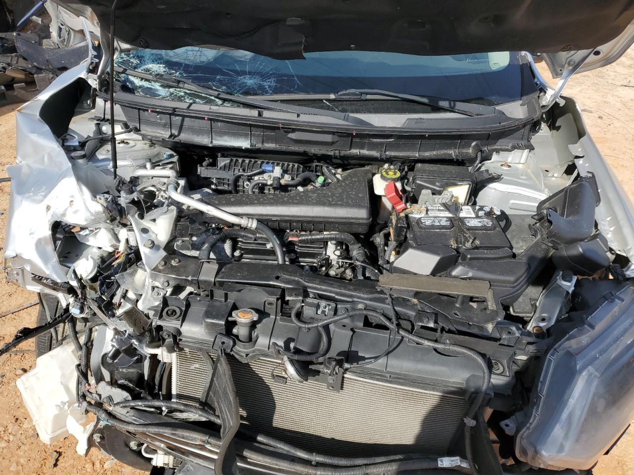 2015 Nissan Rogue - Image 12