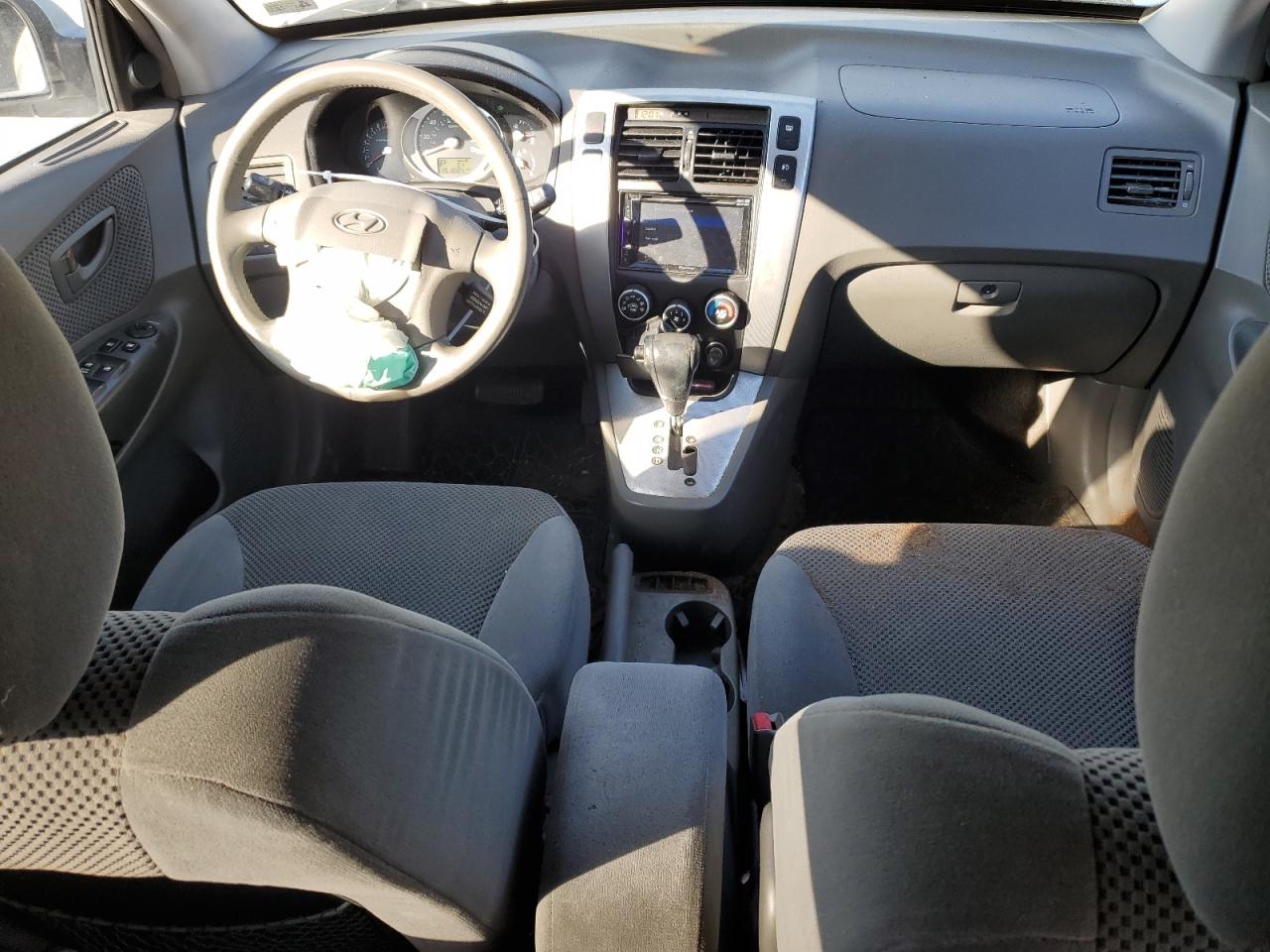 2006 Hyundai Tucson - Image 8