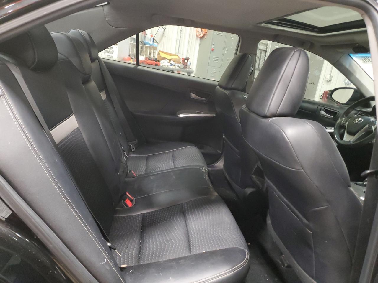 2012 Toyota Camry - Image 10