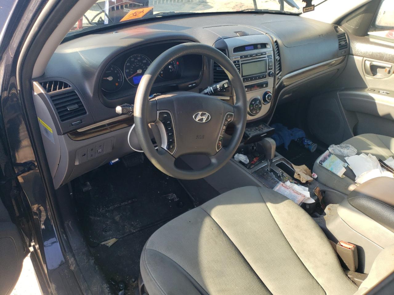 2012 Hyundai Santa Fe - Image 8
