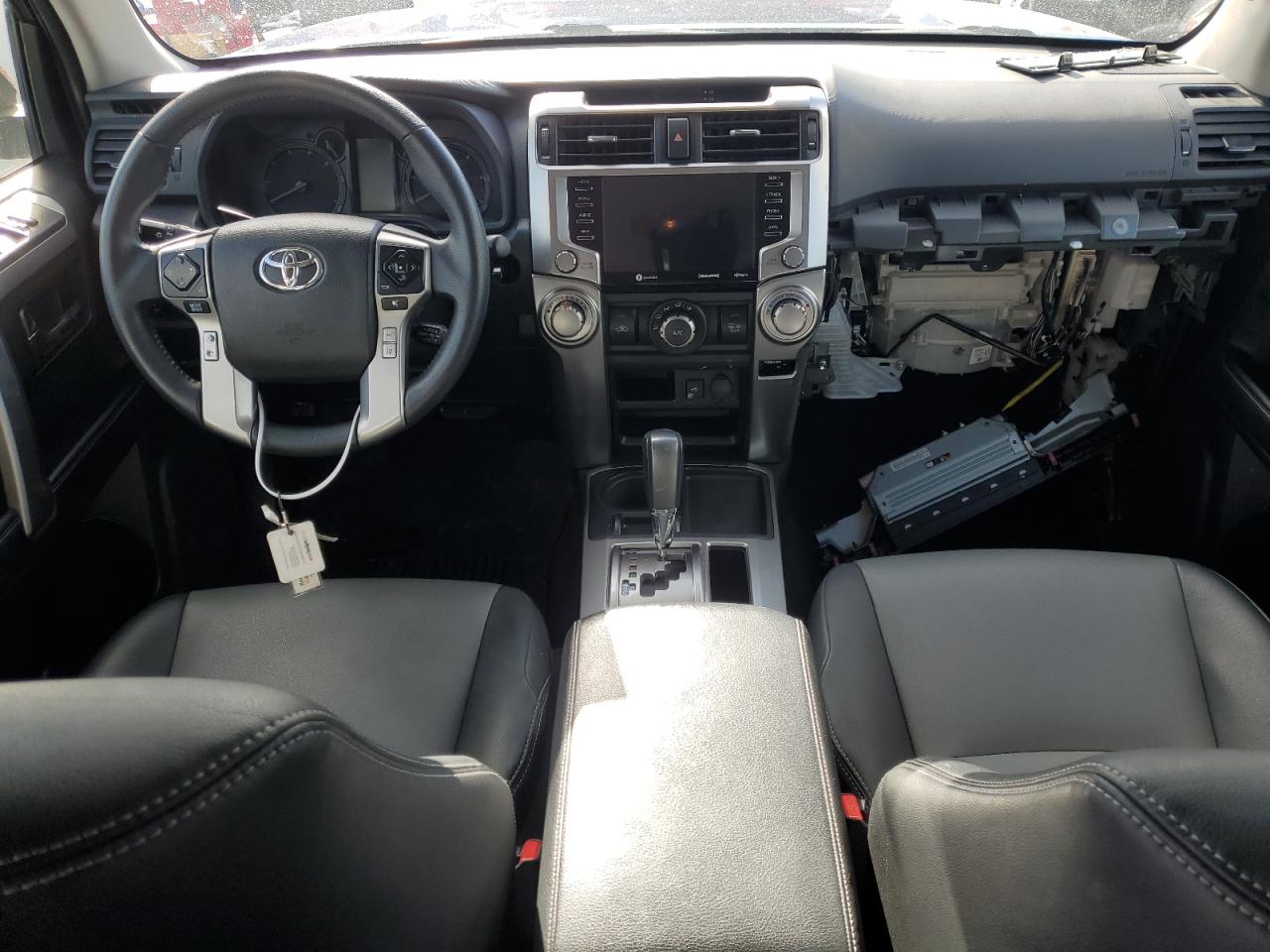 2020 Toyota 4Runner - Image 8