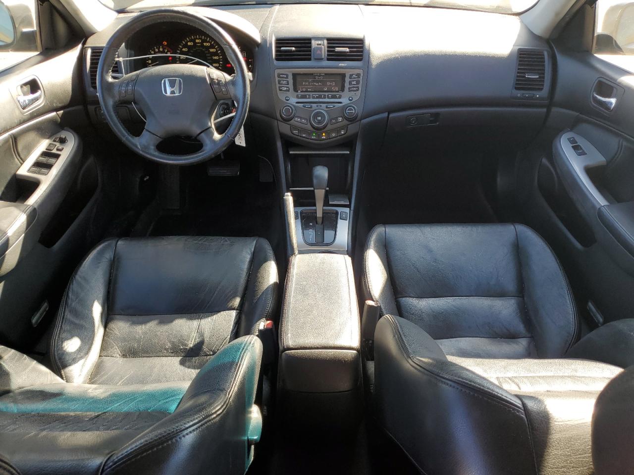2007 Honda Accord - Image 8