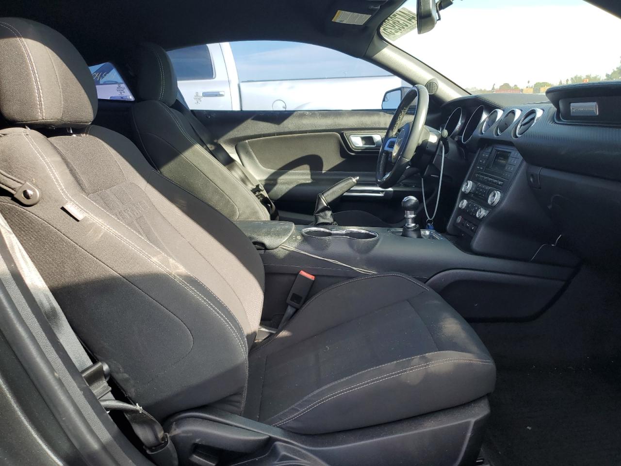 2018 Ford Mustang - Image 10