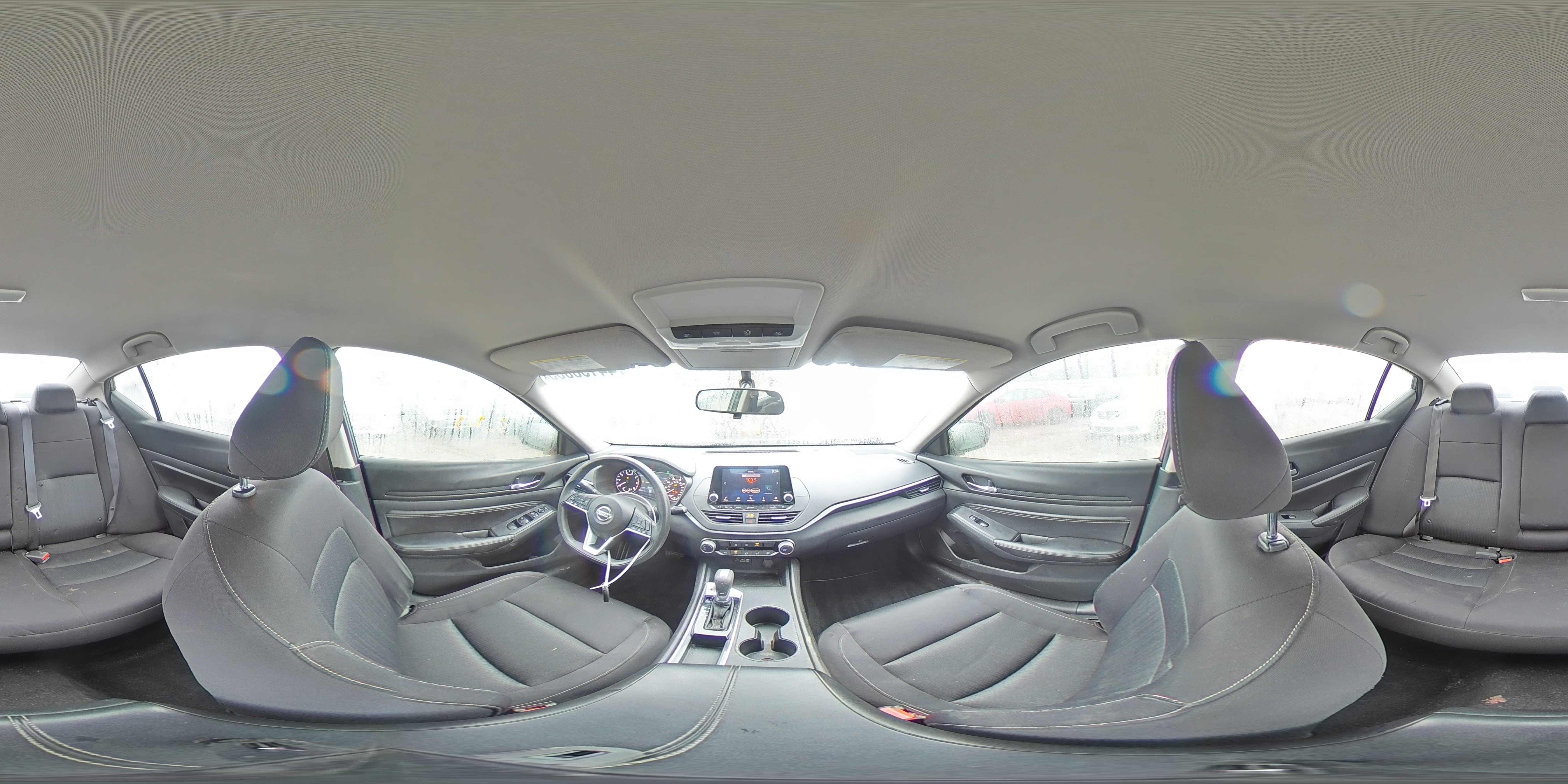 2020 Nissan Altima - Image 12