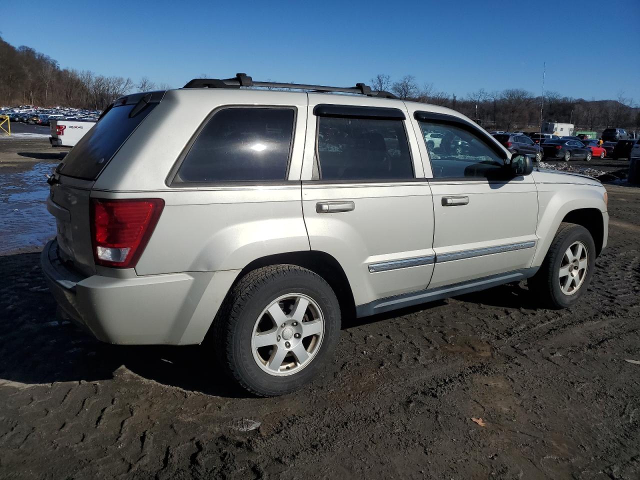 2010 Jeep Grand Cherokee - Image 3