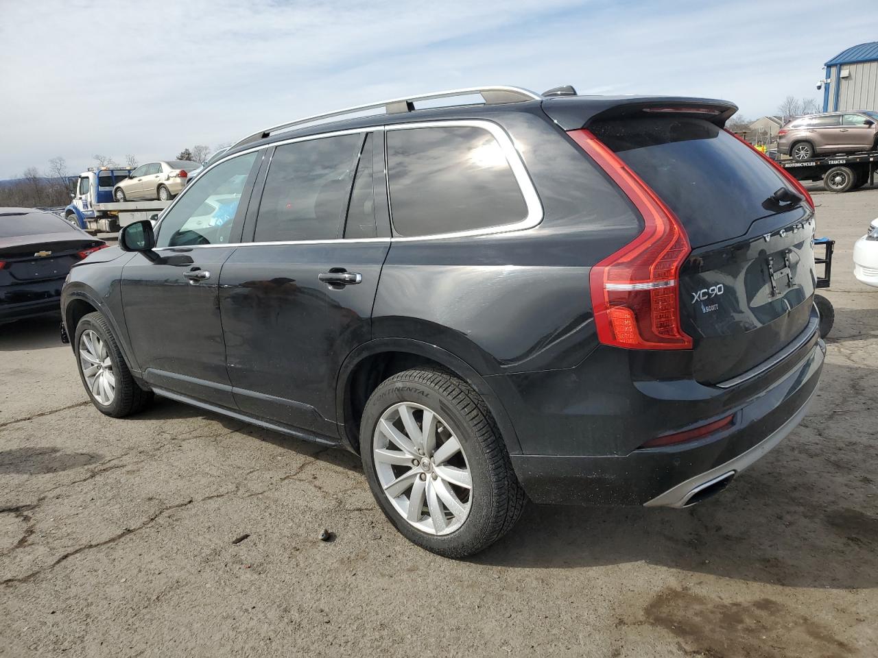 2016 Volvo XC90 - Image 2