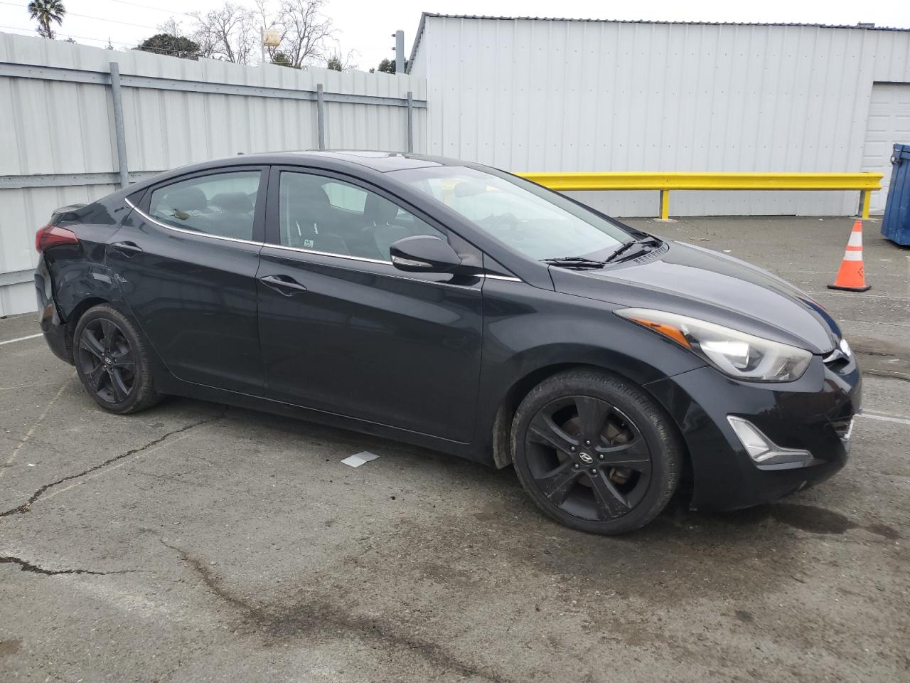 2015 Hyundai Elantra - Image 4